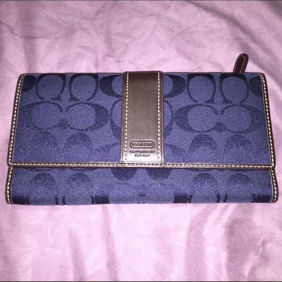 Never been used coach navy blue wallet