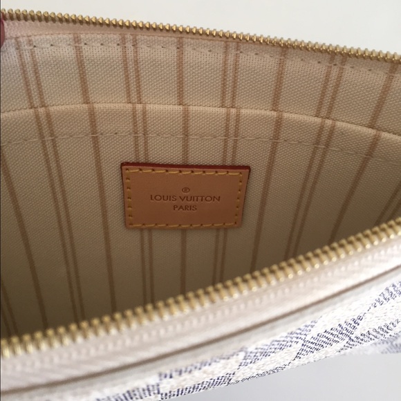 🚫SOLD🚫Louis Vuitton Neverfull Pochette - Picture 3 of 4