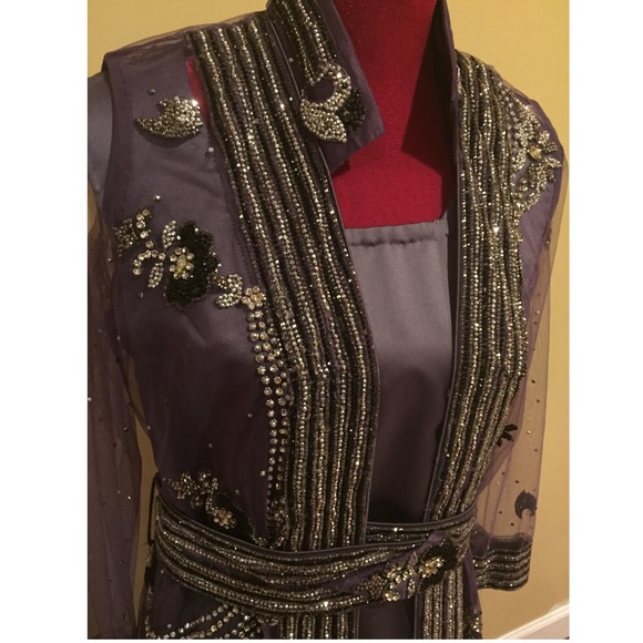 Custom caftan w/ Swarovski Crystal detail!!!! - Picture 2 of 4