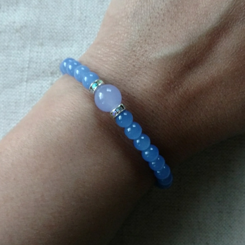 "Blue Belle" beaded bracelet - Picture 3 of 3