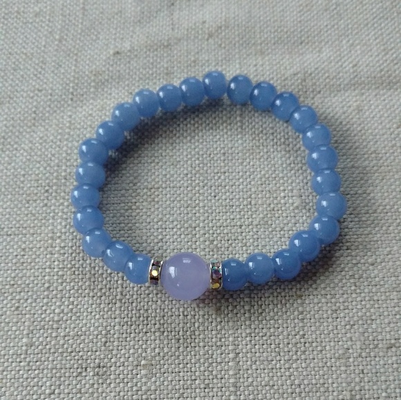 "Blue Belle" beaded bracelet - Picture 2 of 3