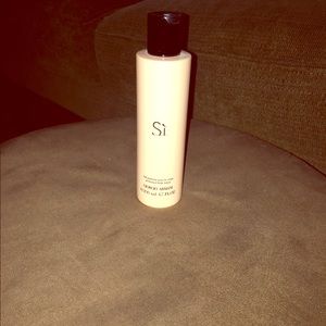 Giorgio Armani Eau de Parfum body lotion