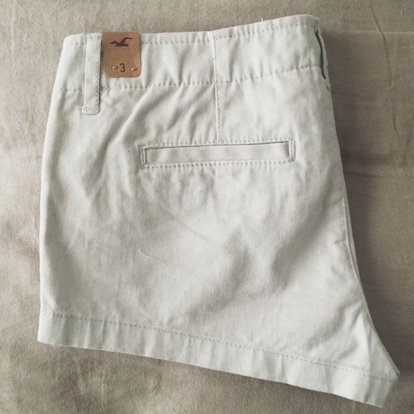 HOLLISTER SHORTS - Picture 3 of 4