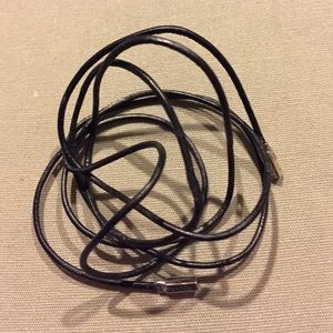 Pandora leather tie with silver tip