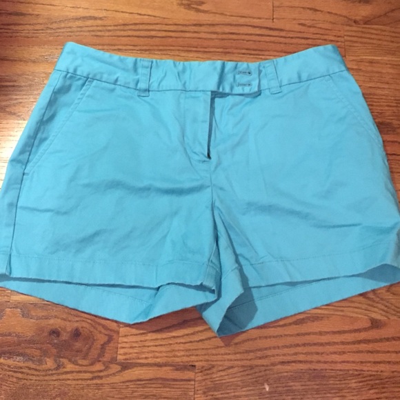 Vineyard Vines shorts
