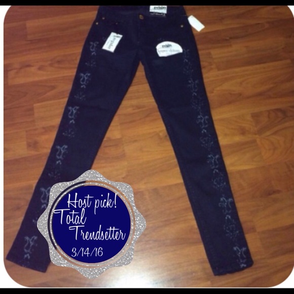 🎉HP🎉 SIZE 5 Super skinny jeans