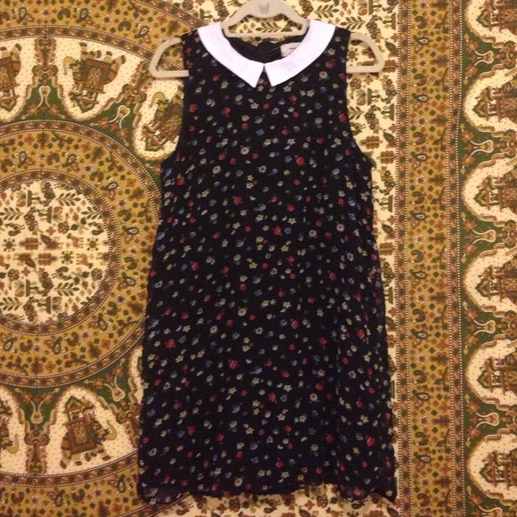 Urban Outfitters Dresses & Skirts - Flower pattern school girl dress!