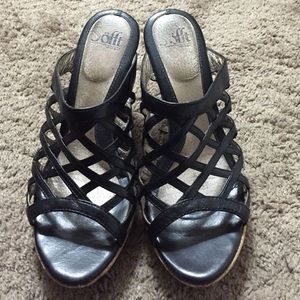 Black wedge sandals, perfect for all day wear!