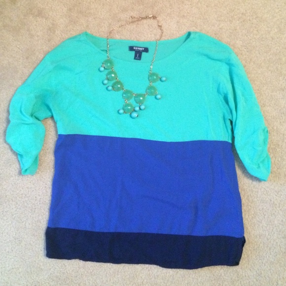 Old Navy blouse and bubble necklace
