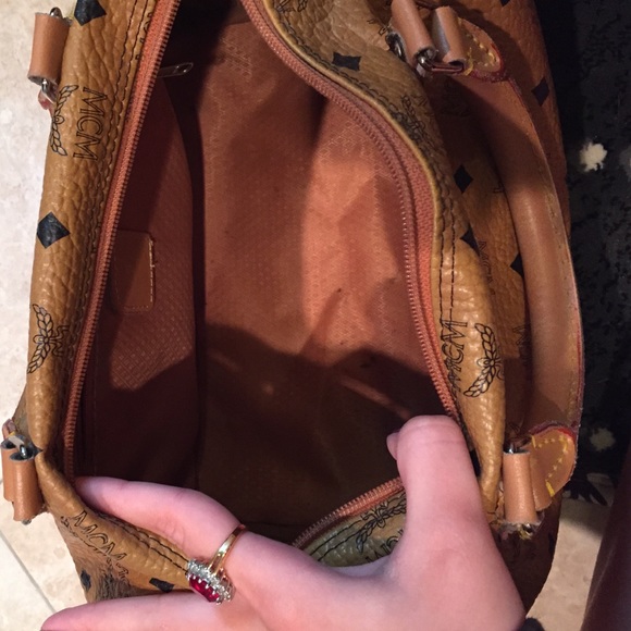 Additional pics of MCM bag - Picture 1 of 4