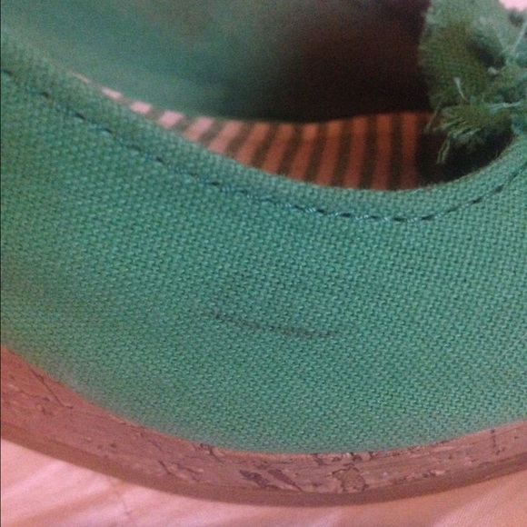 Green wedge sandals - Picture 4 of 4