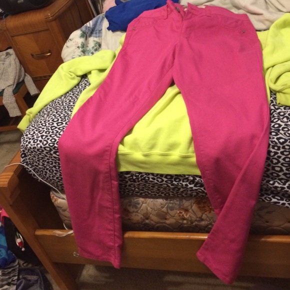 Pink lowrise skinny jeans