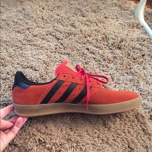 More pictures of Nikes