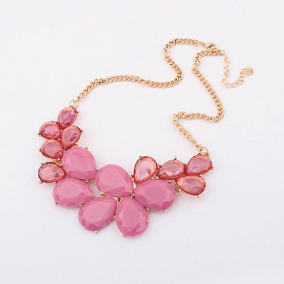 Bejeweled necklace