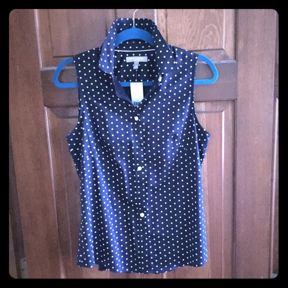 NWT banana republic sleeveless non iron top size 8