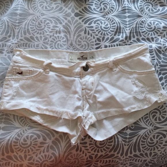 White hollister shorts