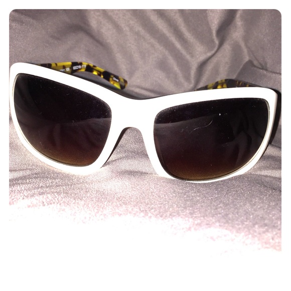 Fossil Accessories - 😎Fossil White/Tortoise Shell Sunglasses😎