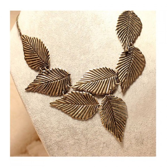 Leaf necklace