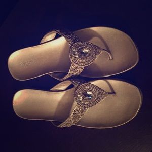 Kenneth Cole Reaction Gold Bling Sandals