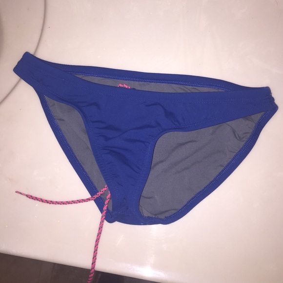 🚫SOLD Jolyn deep blue sea scooped bottoms