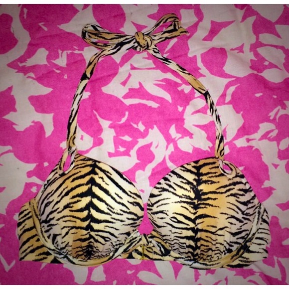 NEW VS ADD TWO CUPS BATHING SUIT
