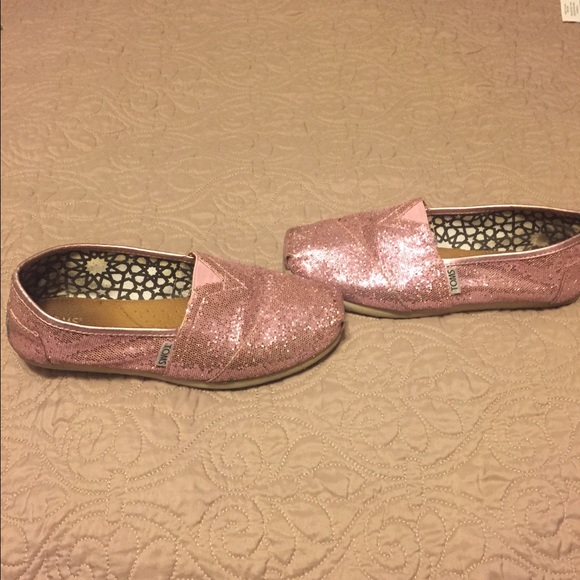 Sparkly pink Toms 7.5