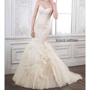 New / Unworn Maggie Sottero Paulina Wedding Dress