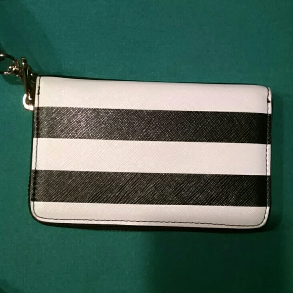SOLD*"Michael Kors small wristlet - Picture 2 of 4