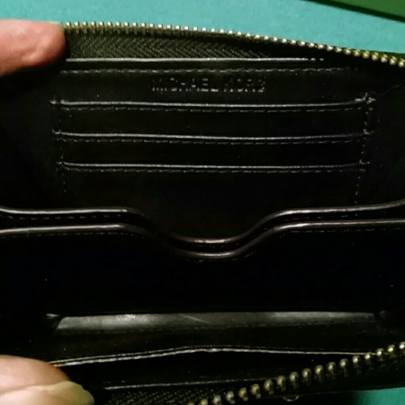 SOLD*"Michael Kors small wristlet - Picture 3 of 4