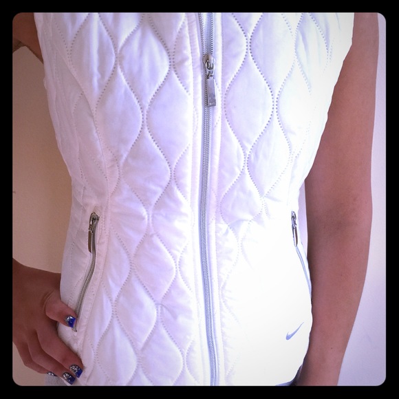 Nike vest