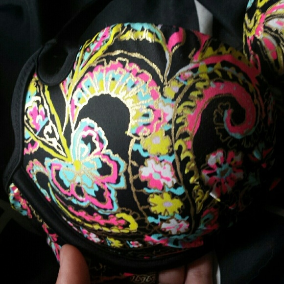 VS Bathing Suit - Picture 4 of 4