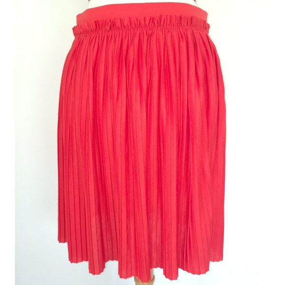 H&M Accordion Pleated Skirt { NWT }