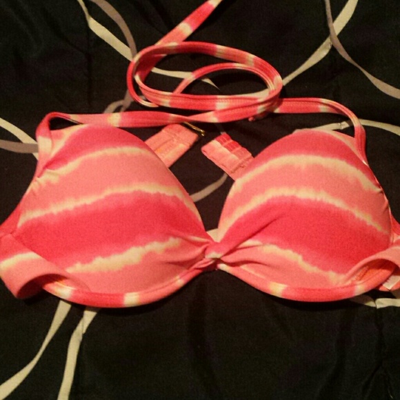 Bikini Top! - Picture 1 of 1