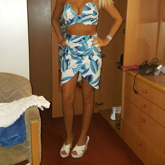 Two piece dress - Picture 2 of 4