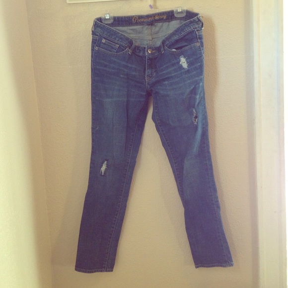 *CLOSING SALE* Gap size 10 pre-distressed jeans