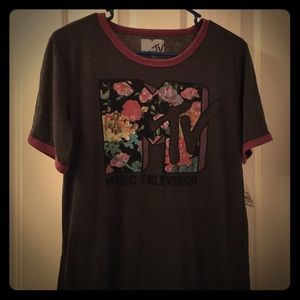 Floral print MTV logo tee