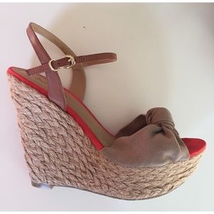 MIA Wedges