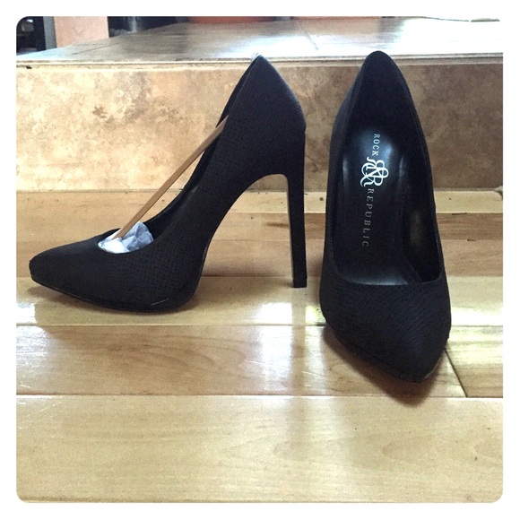 Rock & Republic Waffle Style Black High Heals
