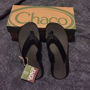 👣Chaco flip flops👣