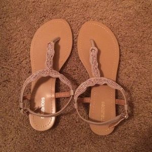 Never worn sandals super cute