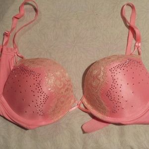 34b NWOT bombshell bra