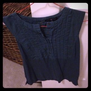 Dark blue gap sleeveless shirt size small