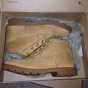 Brand new men's timberland wheat boots