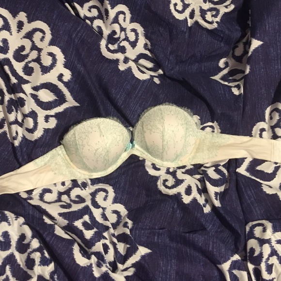 Victoria secret push up strapless bra