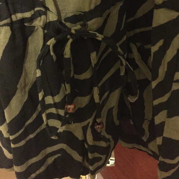 Romper - Picture 2 of 2