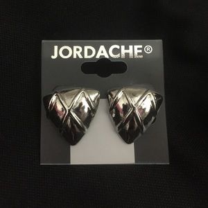 Earings