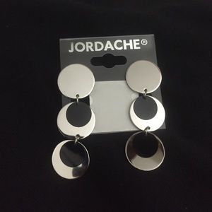 Earings