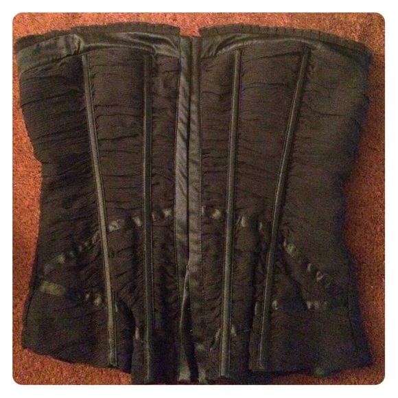 Bebe black strapless top 100%silk