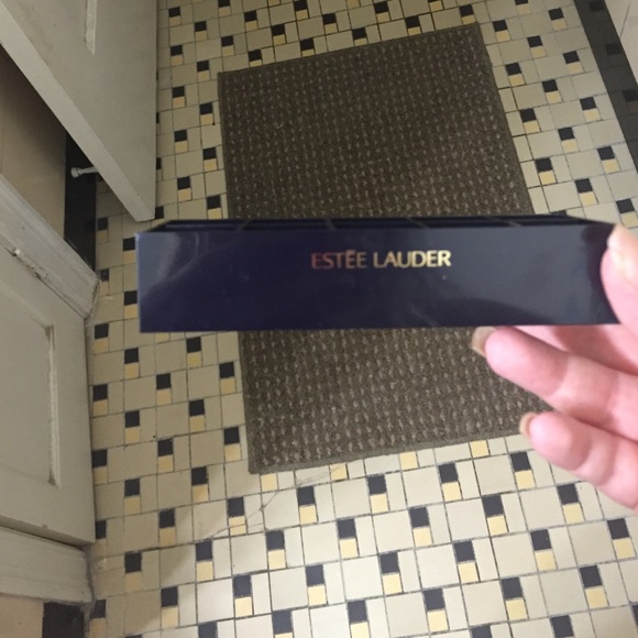Estée Lauder lipstick holder