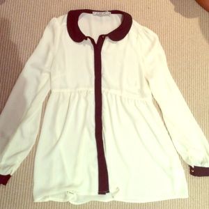 Black and white Chloe K collared flowy top